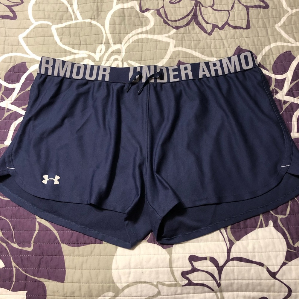 [Under Armour] Loose Fit Shorts